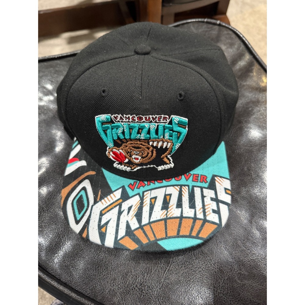 Mitchell & Ness Vancouver Grizzlies NBA Snapback Hat Black Teal MM21015 HWC